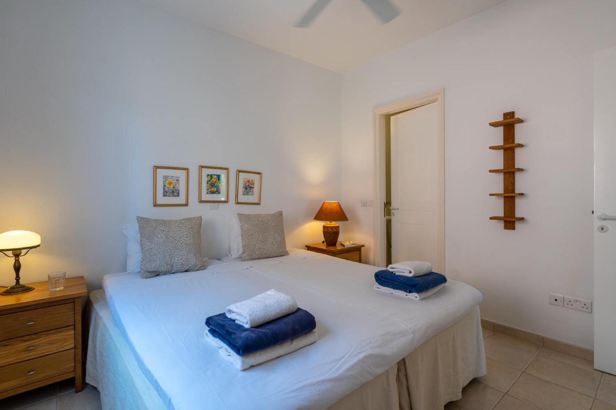 Tropical Paradise In Harbour Paphos, Central & Close To Beach Екстер'єр фото