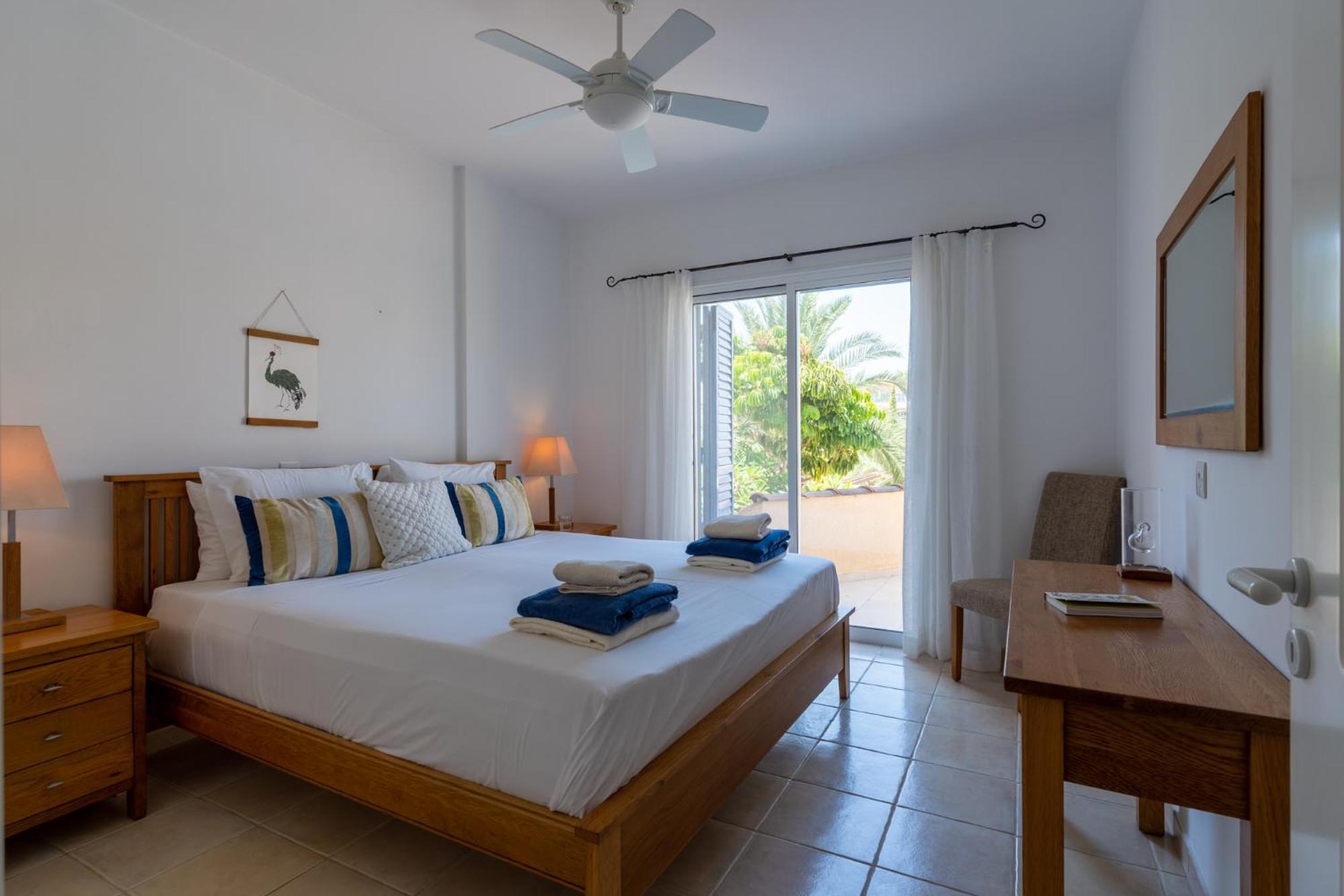 Tropical Paradise In Harbour Paphos, Central & Close To Beach Екстер'єр фото