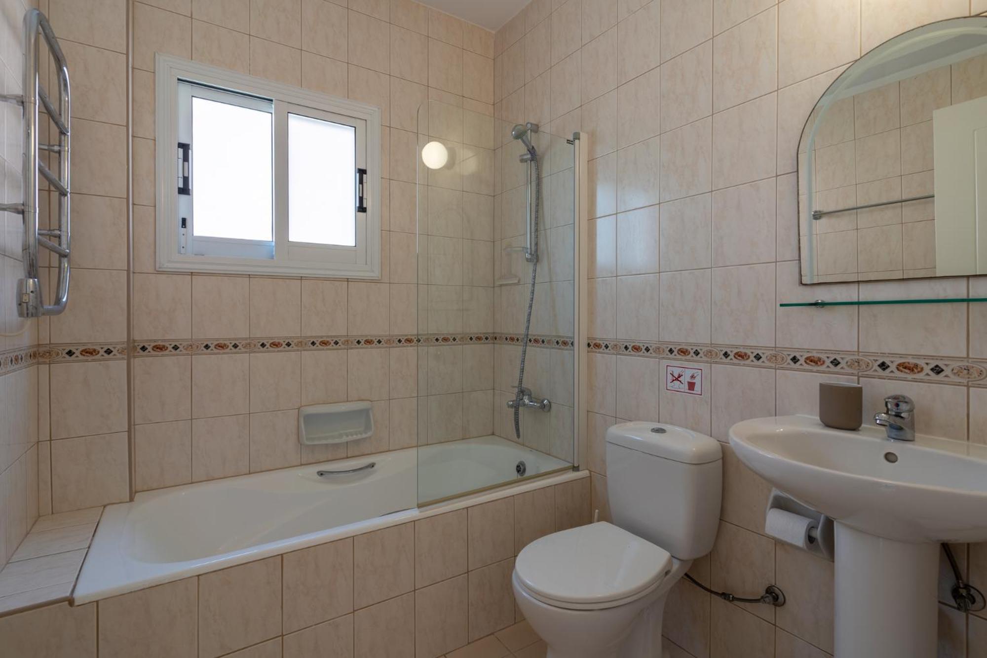 Tropical Paradise In Harbour Paphos, Central & Close To Beach Екстер'єр фото