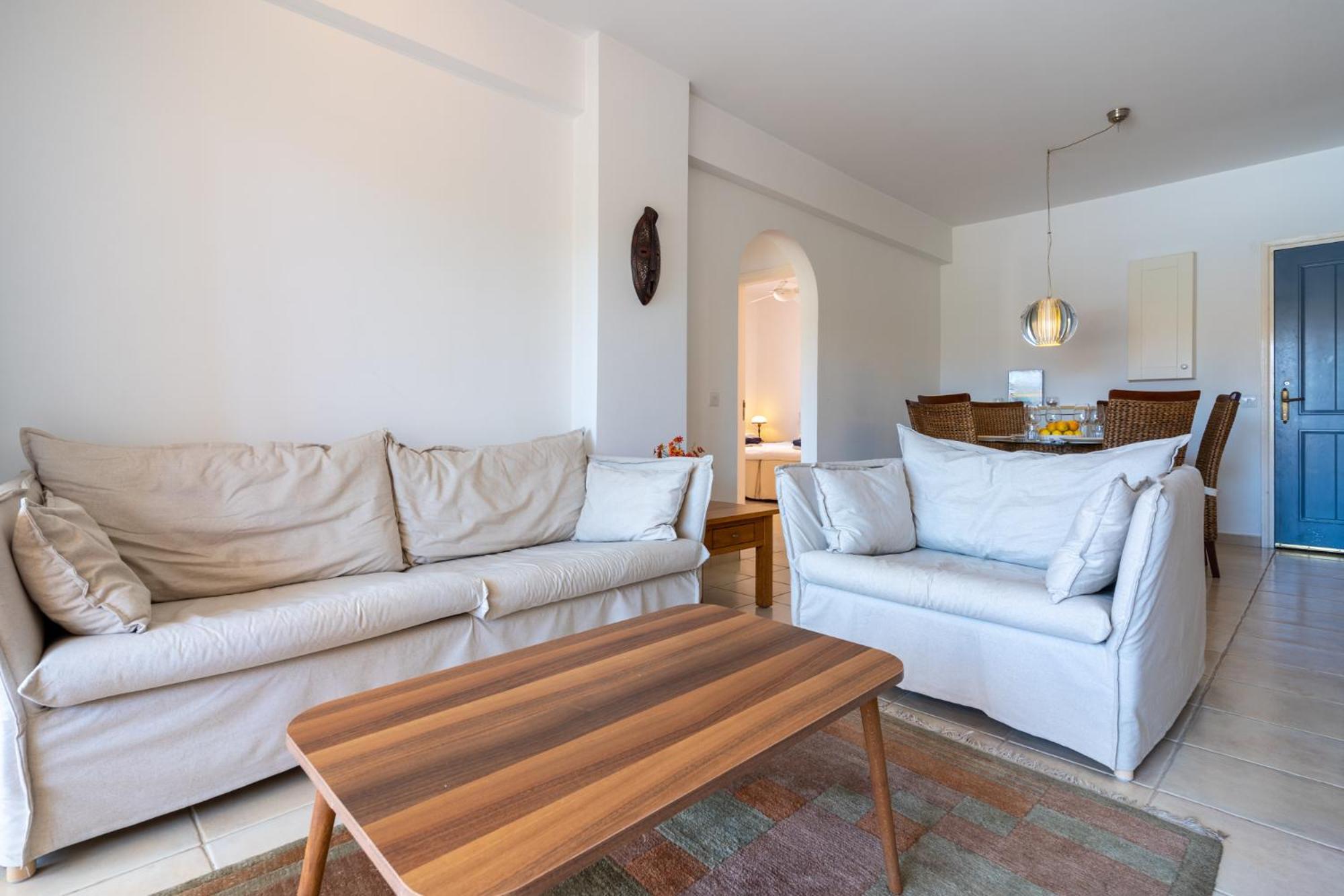 Tropical Paradise In Harbour Paphos, Central & Close To Beach Екстер'єр фото